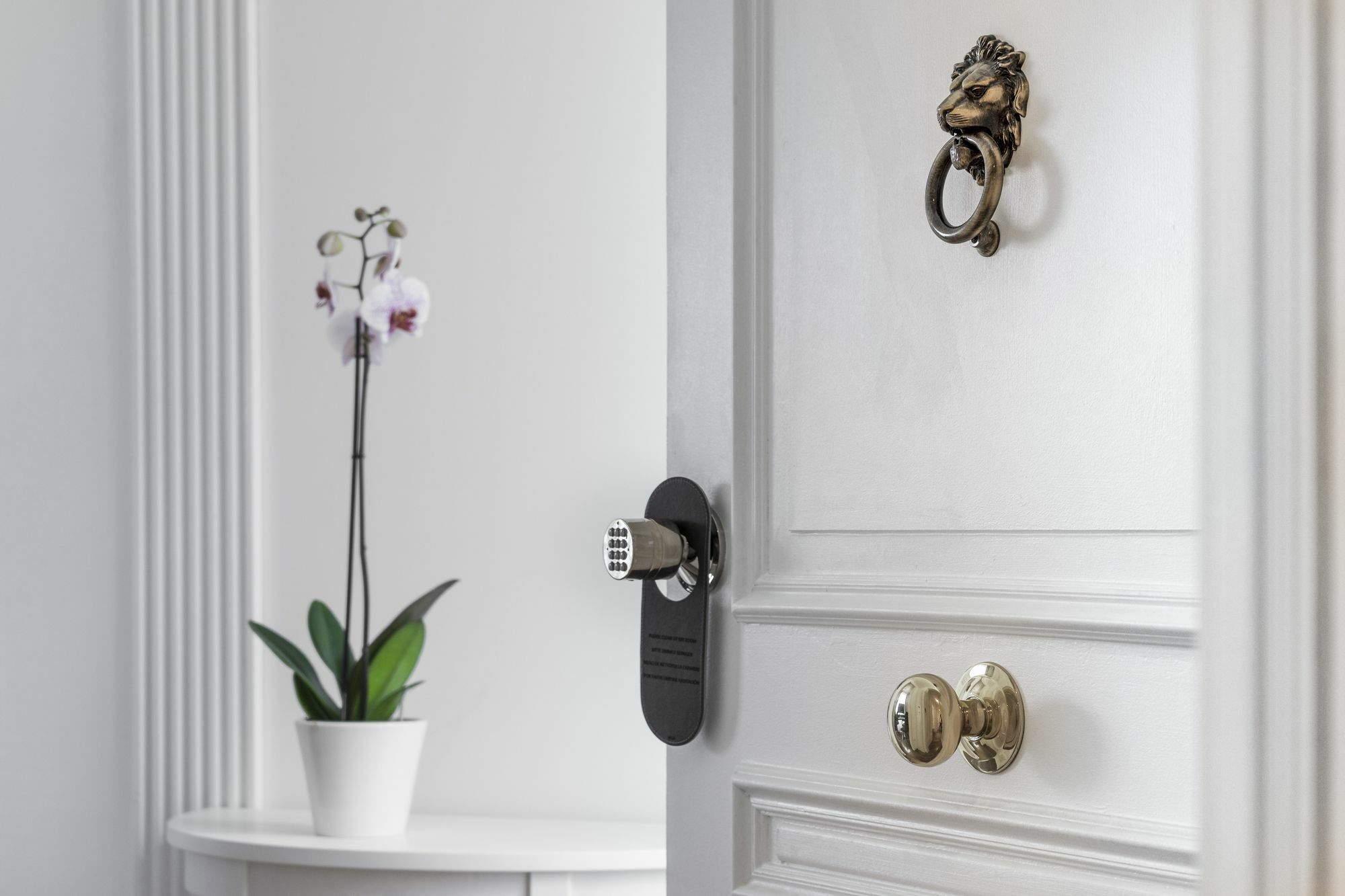 The Thonet House - A Luxury Historic Collection Apartment Lyon Bagian luar foto
