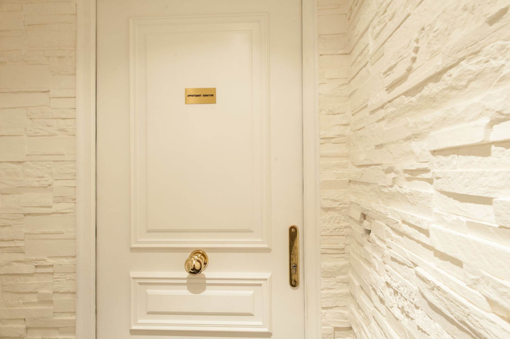 The Thonet House - A Luxury Historic Collection Apartment Lyon Bagian luar foto