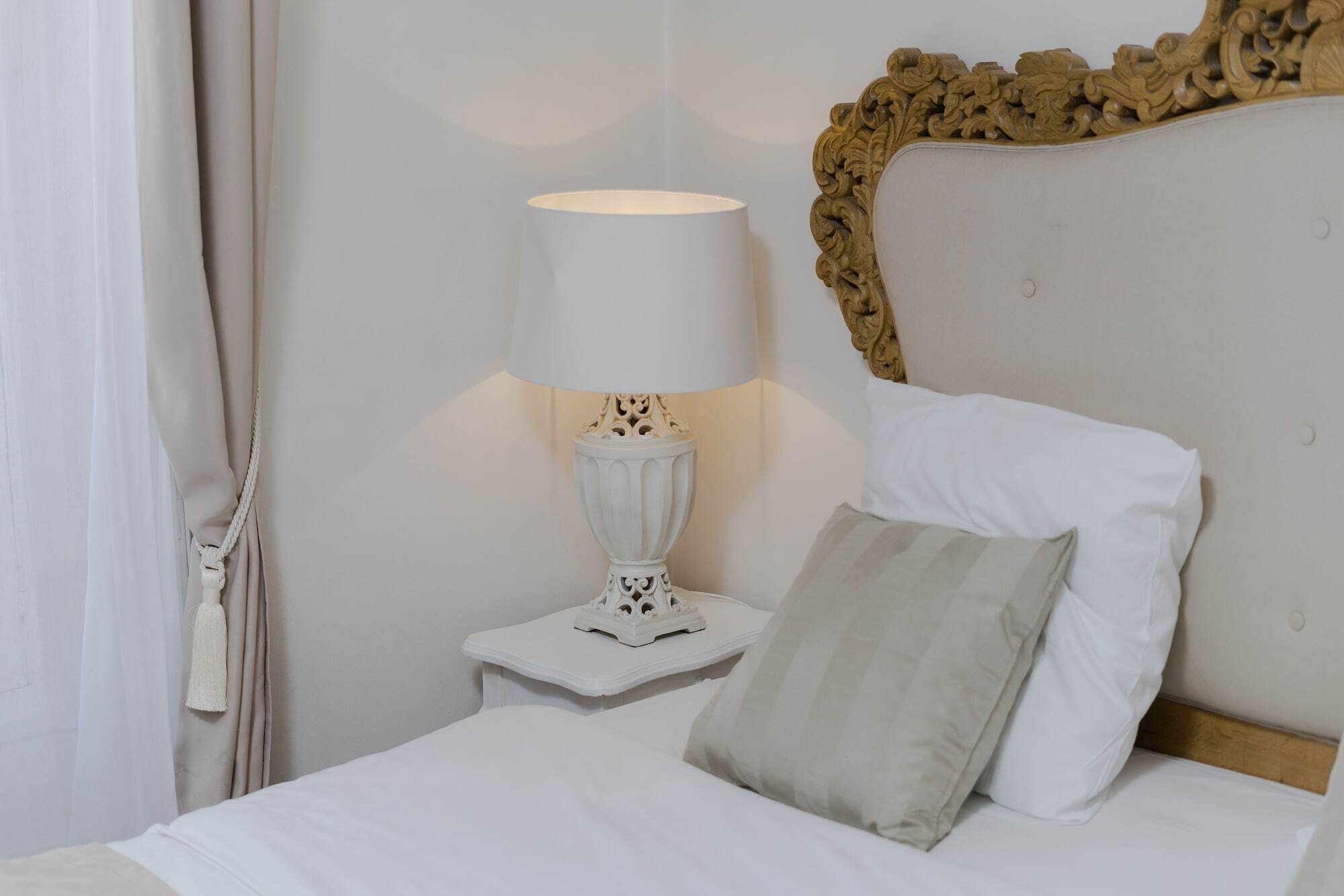 The Thonet House - A Luxury Historic Collection Apartment Lyon Bagian luar foto